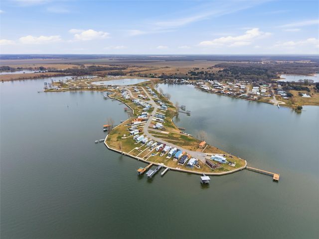 6384 Peninsula Road, Kerens, TX 75144