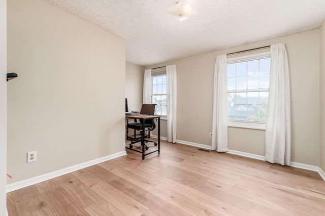 5570 Oldwynne Road, Hilliard, OH 43026