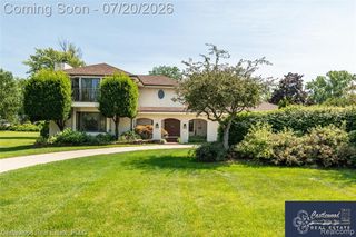 17150 S Nunneley Road, Clinton Township, MI 48035