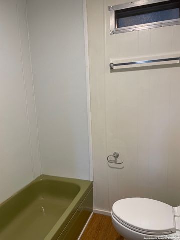 1045 Sequoia, Canyon Lake, TX 78133