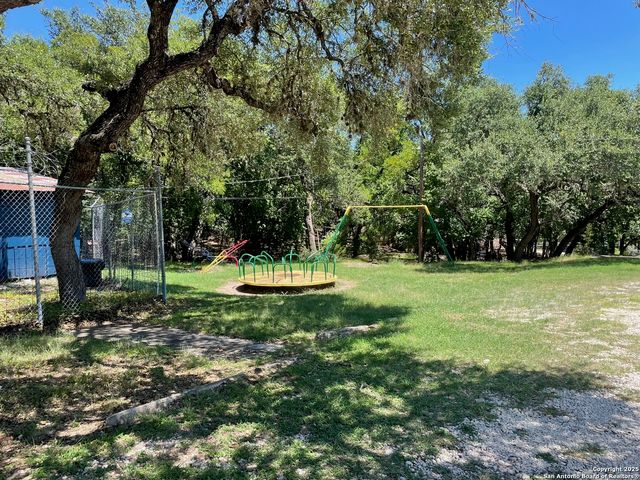 1045 Sequoia, Canyon Lake, TX 78133