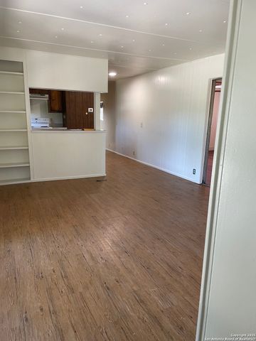 1045 Sequoia, Canyon Lake, TX 78133