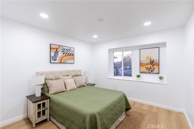 5245 N Mountain View, San Bernardino, CA 92407