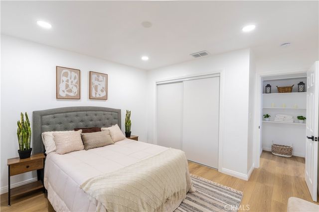 5245 N Mountain View, San Bernardino, CA 92407