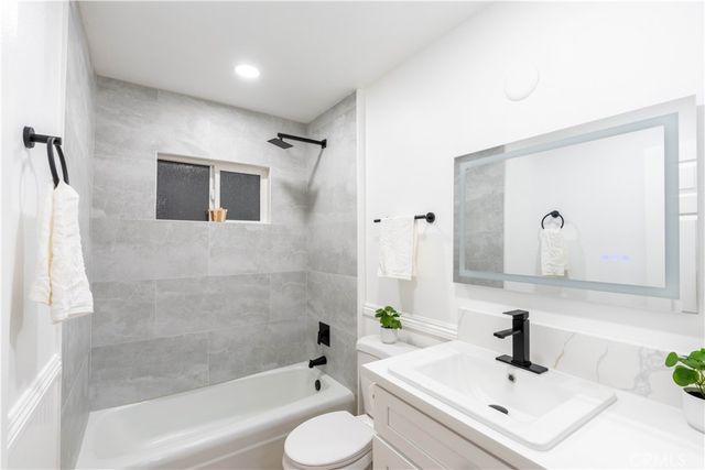 5245 N Mountain View, San Bernardino, CA 92407