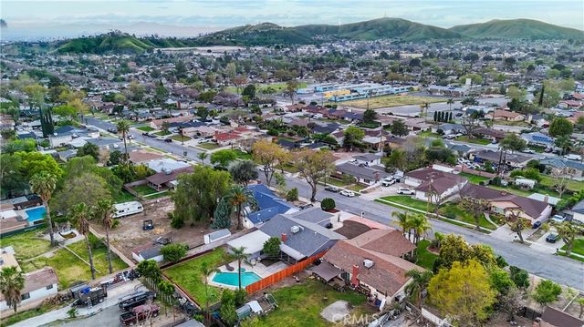 5245 N Mountain View, San Bernardino, CA 92407