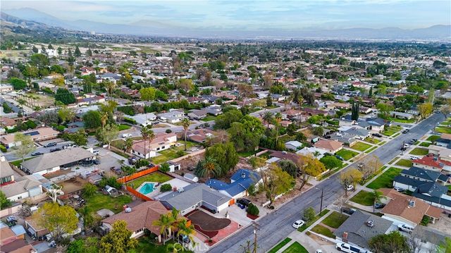 5245 N Mountain View, San Bernardino, CA 92407
