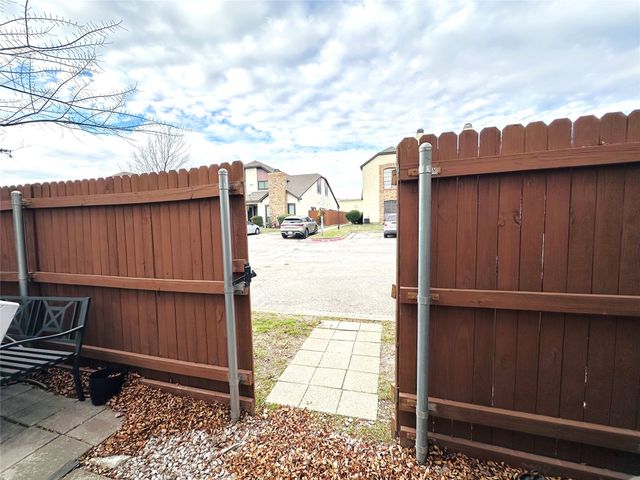 611 Oriole Boulevard 1101, Duncanville, TX 75116