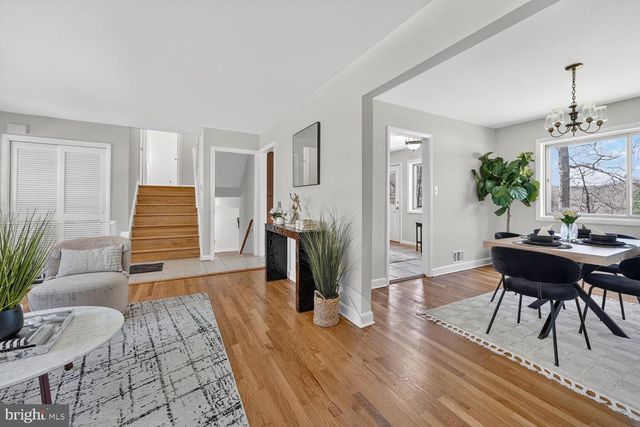 5202 DRAKE TER, Rockville, MD 20853