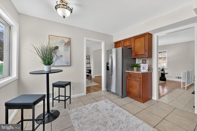 5202 DRAKE TER, Rockville, MD 20853