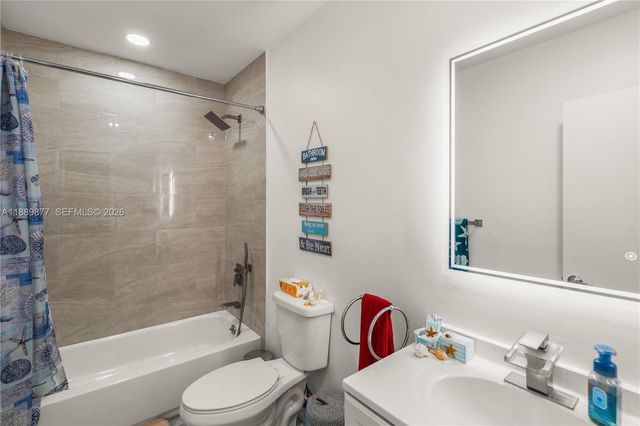 17365 SW 95th Avenue 17365, Palmetto Bay, FL 33157