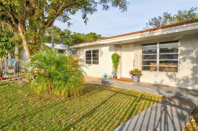 17365 SW 95th Avenue 17365, Palmetto Bay, FL 33157