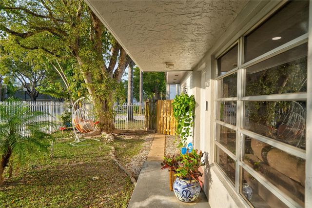 17365 SW 95th Avenue 17365, Palmetto Bay, FL 33157
