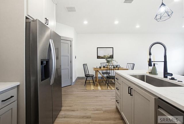 4929 N Beach Dr, Idaho Falls, ID 83401