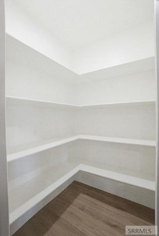 4929 N Beach Dr, Idaho Falls, ID 83401