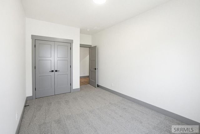 4929 N Beach Dr, Idaho Falls, ID 83401