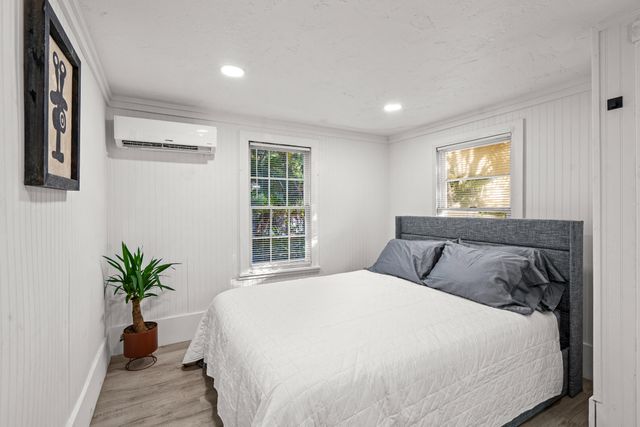 1017 SW 4th Street, Fort Lauderdale, FL 33312