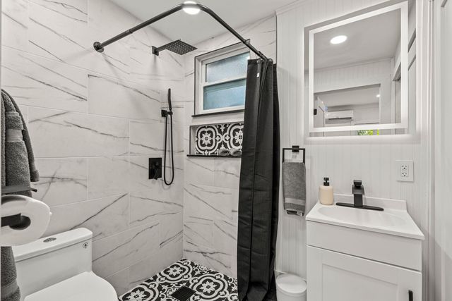 1017 SW 4th Street, Fort Lauderdale, FL 33312