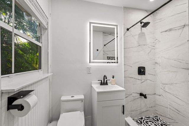 1017 SW 4th Street, Fort Lauderdale, FL 33312