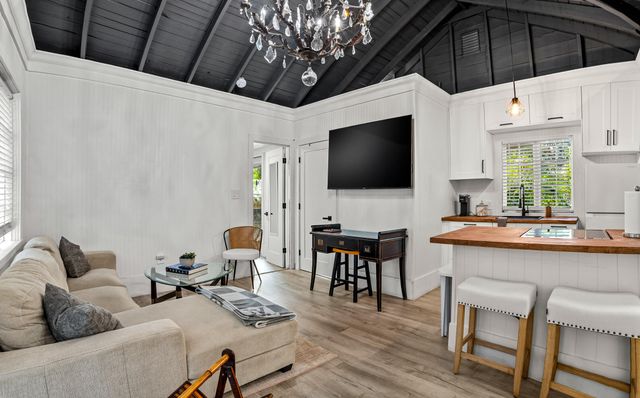 1017 SW 4th Street, Fort Lauderdale, FL 33312