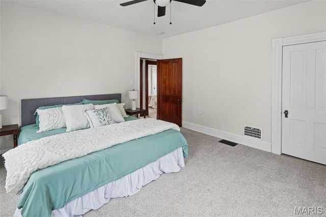 3010 College Avenue, Alton, IL 62002