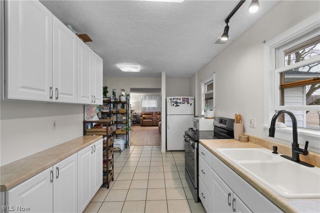 5789 E Law Road, Valley City, OH 44280