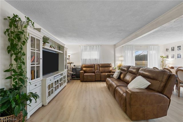 5789 E Law Road, Valley City, OH 44280