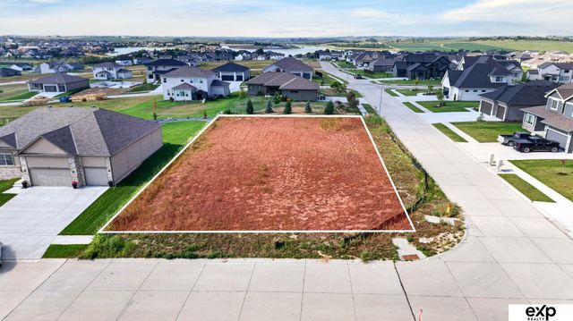 17102 Sophia Street, Bennington, NE 68007