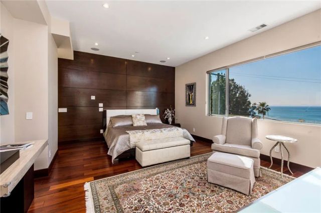 2209 Crestview Place, Laguna Beach, CA 92651
