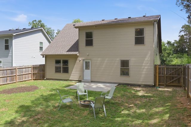 2506 Red Barn Rd, Christiana, TN 37037