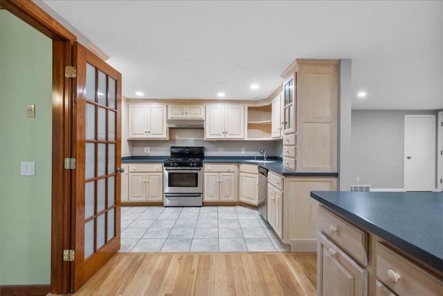 28 Merganser Lane, West Yarmouth, MA 02673