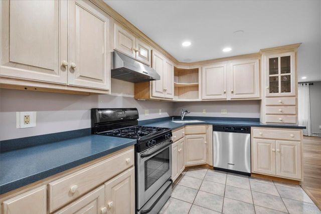 28 Merganser Lane, West Yarmouth, MA 02673