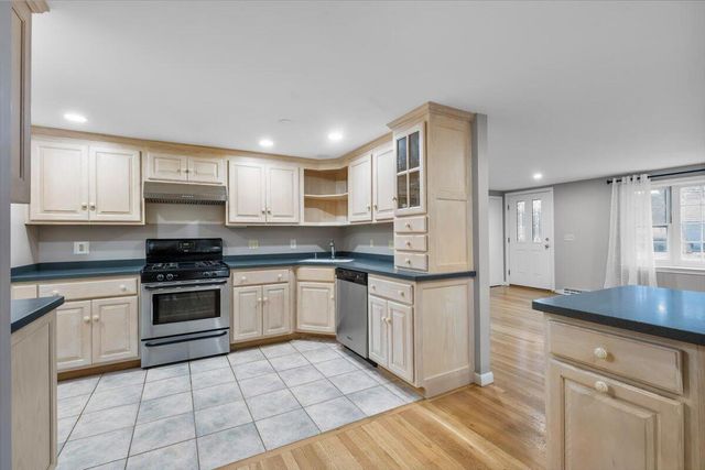 28 Merganser Lane, West Yarmouth, MA 02673