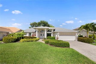 22361 FOUNTAIN LAKES BLVD, Estero, FL 33928