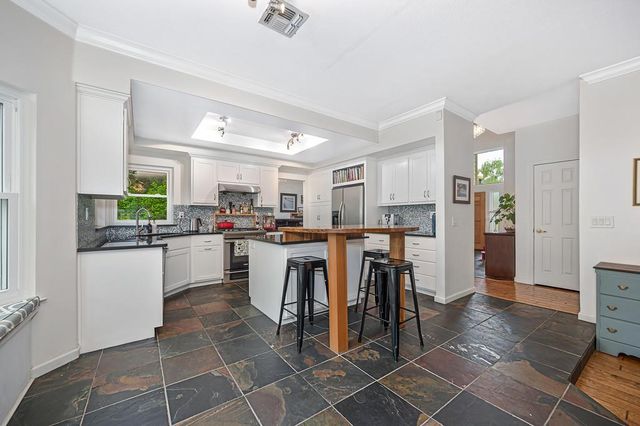 100 Bayline Circle, Folsom, CA 95630