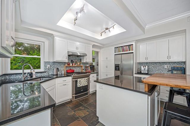 100 Bayline Circle, Folsom, CA 95630