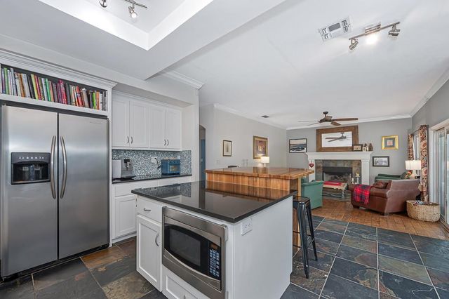 100 Bayline Circle, Folsom, CA 95630