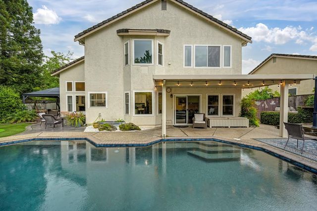 100 Bayline Circle, Folsom, CA 95630