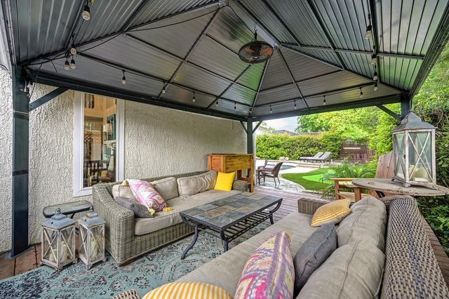 100 Bayline Circle, Folsom, CA 95630