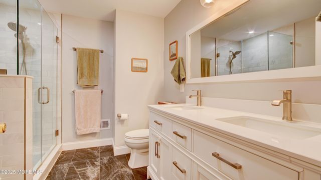 53 Winged Foot Court, Howell, NJ 07731