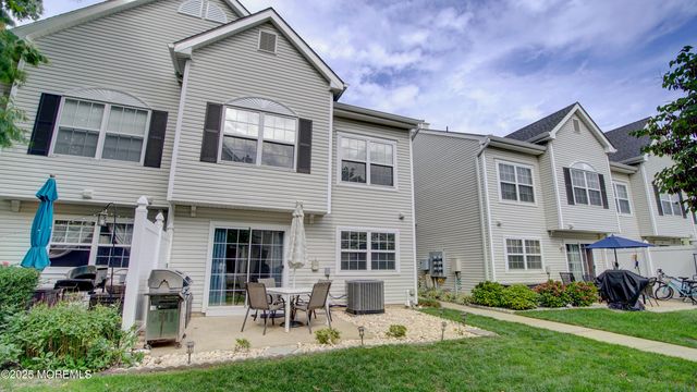 53 Winged Foot Court, Howell, NJ 07731