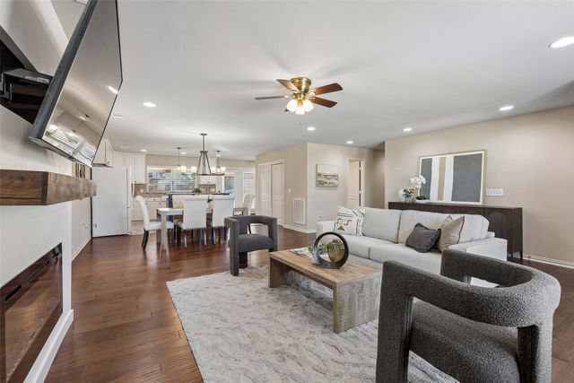 8106 Woodside Road, Rowlett, TX 75088