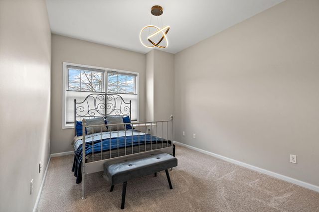 8331 Doubletree Drive N, Crown Point, IN 46307