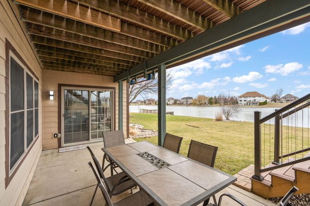 8331 Doubletree Drive N, Crown Point, IN 46307