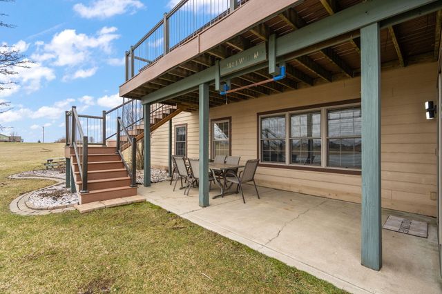 8331 Doubletree Drive N, Crown Point, IN 46307