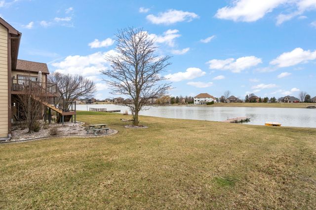 8331 Doubletree Drive N, Crown Point, IN 46307