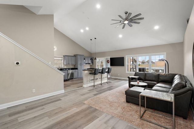 8331 Doubletree Drive N, Crown Point, IN 46307