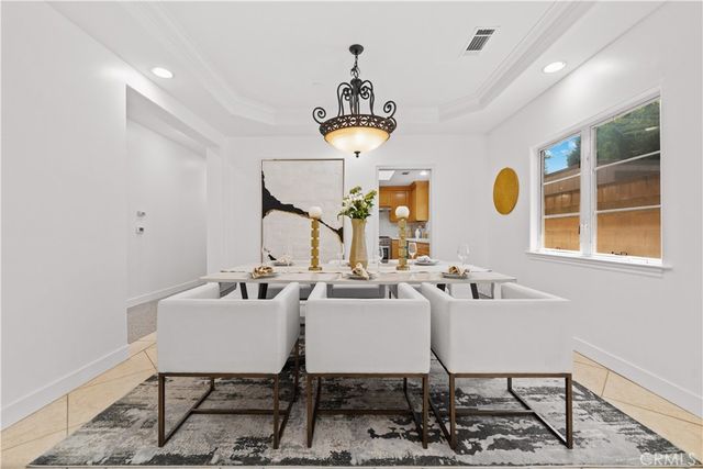 824 Ocean View Avenue, Monrovia, CA 91016