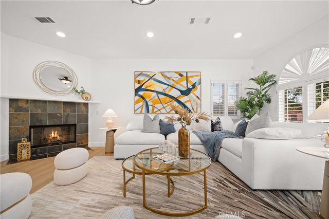 824 Ocean View Avenue, Monrovia, CA 91016