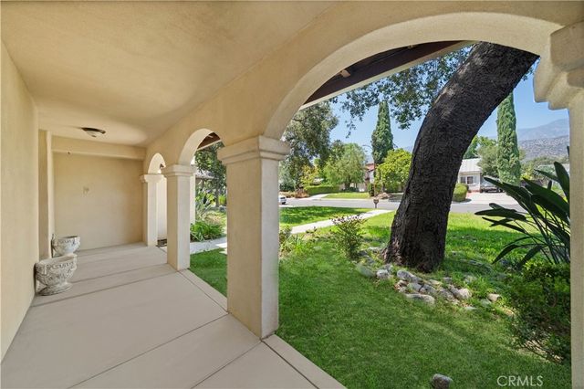 824 Ocean View Avenue, Monrovia, CA 91016
